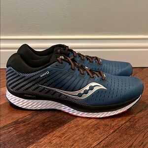Saucony guide 13